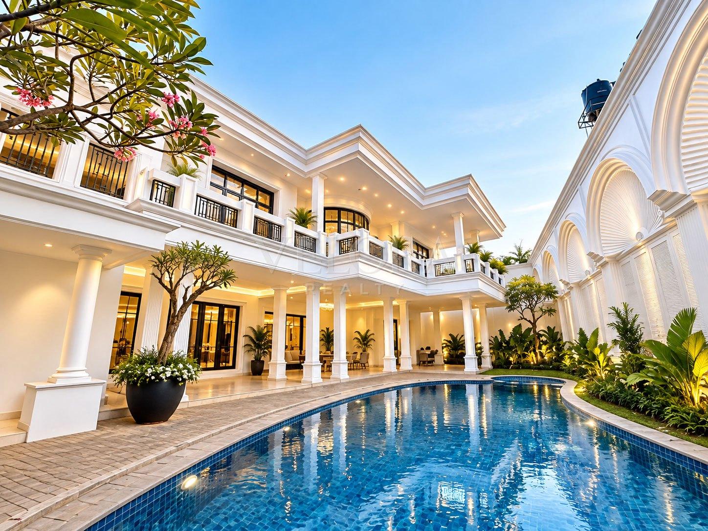 Luxury Mansion Brand New Pondok Indah, 1.600 m², Rp62 M