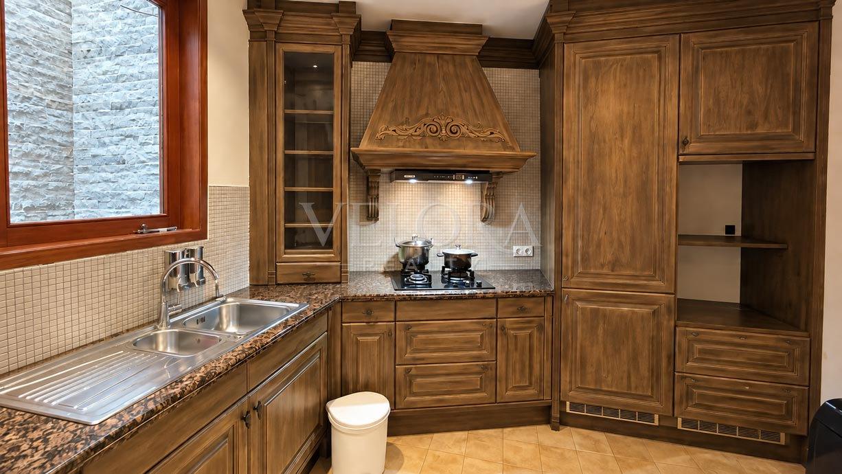 Dijual Rumah Classic Antique Luxury di Menteng, Jakarta Pusat – SHM Ready, foto 2