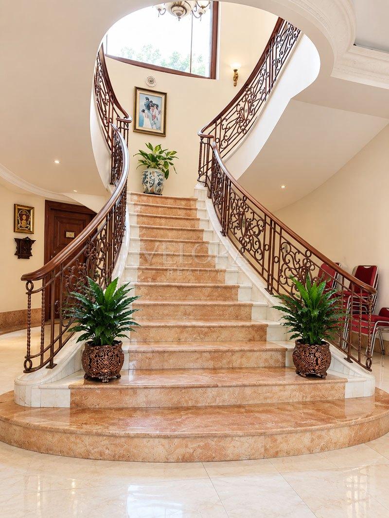 Dijual Rumah Grand Estate 5.961m² di Jl. Taman Wijaya Kusuma Jakarta Selatan (Rp 65 M Nego)